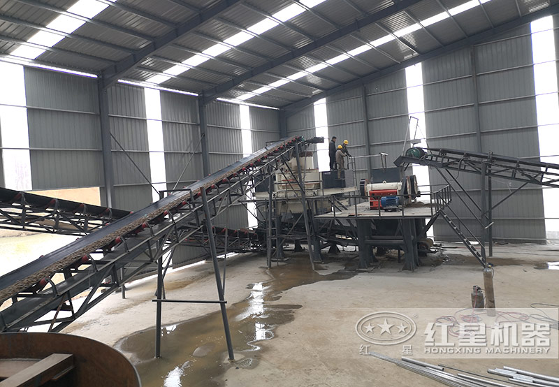 2臺(tái)鄂破+沖擊式制砂機(jī)配置的生產(chǎn)線 2臺(tái)鄂破+沖擊式制砂機(jī)配置的生產(chǎn)線